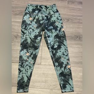 Tahari Sport Workout Leggings S